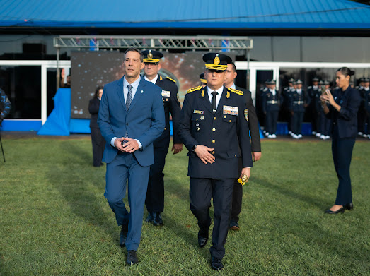 Con reconocimientos, mensaje institucional y desfile, la Policía finalizó sus actividades por su 170° aniversario 7 Con reconocimientos, mensaje institucional y desfile, la Policía finalizó sus actividades por su 170° aniversario imagen-6