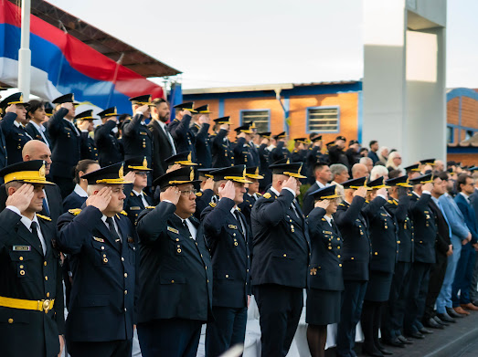 Con reconocimientos, mensaje institucional y desfile, la Policía finalizó sus actividades por su 170° aniversario 15 Con reconocimientos, mensaje institucional y desfile, la Policía finalizó sus actividades por su 170° aniversario imagen-14