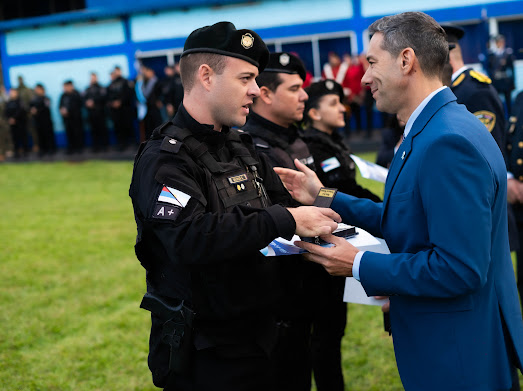 Con reconocimientos, mensaje institucional y desfile, la Policía finalizó sus actividades por su 170° aniversario 19 Con reconocimientos, mensaje institucional y desfile, la Policía finalizó sus actividades por su 170° aniversario imagen-18