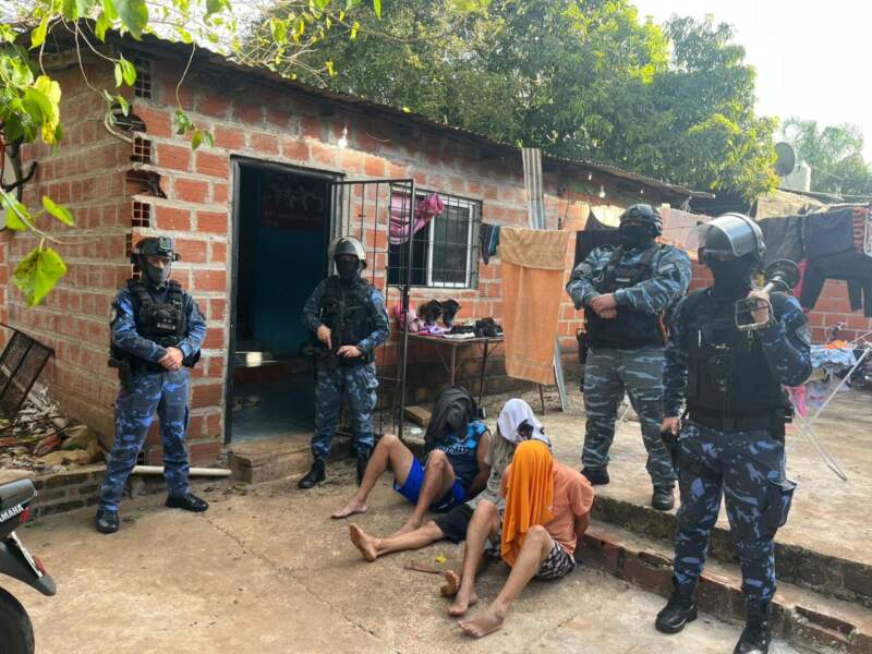 Cinco detenidos pertenecientes a un clan narco familiar en el barrio san Lorenzo de Posadas imagen-6