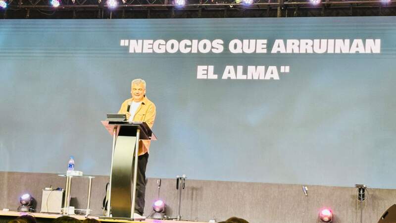 “El peor negocio es no perdonar”: Miguel Benítez predicó sobre las deudas que arruinan el alma imagen-12
