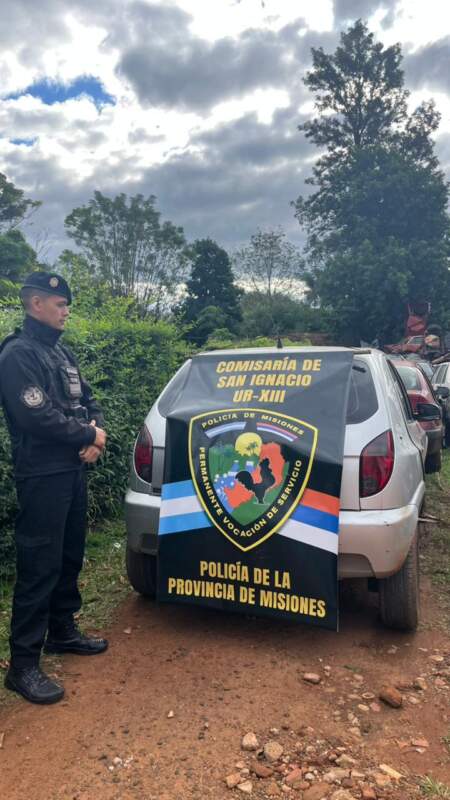 Escapó de un control para esconder un auto robado pero la Policía ubicó su casa y lo secuestró imagen-11
