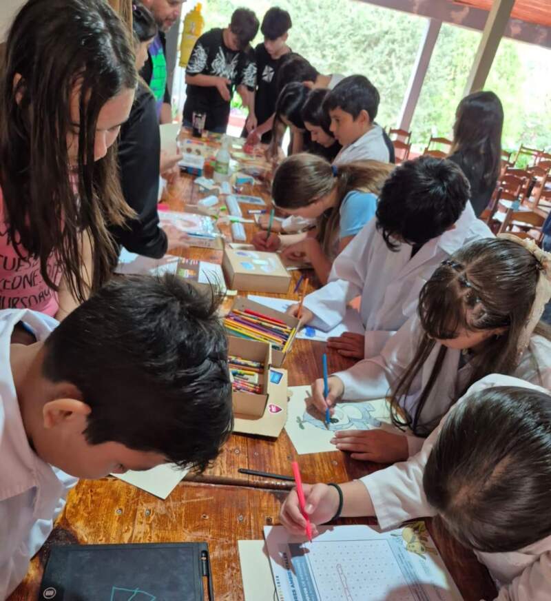 Las propuestas innovadoras de alfabetización digital del Conozco Misiones con mi Escuela y el Móvilfest llegaron a Dos de Mayo imagen-6