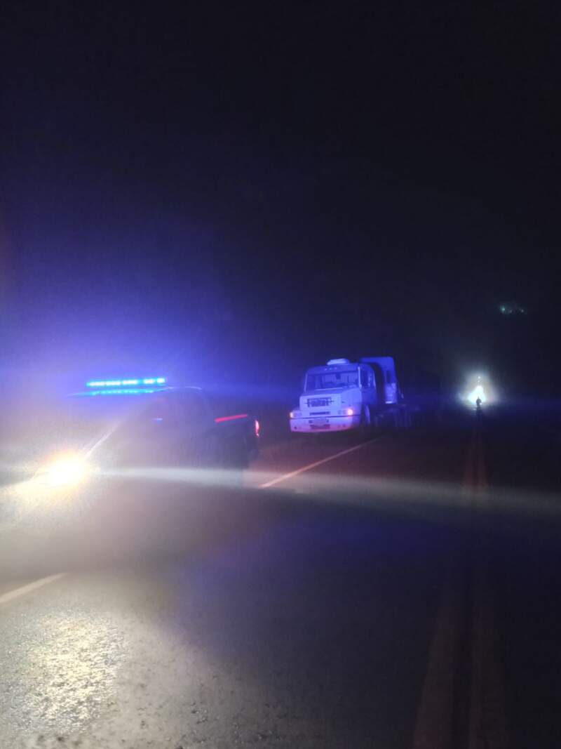 Conductor sufrió quemaduras al intentar reparar un desperfecto mecánico en su camión sobre la Ruta 12 imagen-2