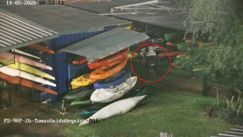 Lo detectaron por cámaras del 911 dentro de un club y lo arrestaron in fraganti antes del robo en Posadas 5 Lo detectaron por cámaras del 911 dentro de un club y lo arrestaron in fraganti antes del robo en Posadas imagen-4