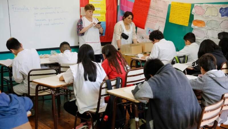 Herrera Ahuad impulsa una ley para convertir los ATN en refuerzo salarial docente e inversión educativa imagen-14