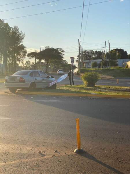 Colisión entre dos autos en una rotonda de Posadas dejó a un hombre y a un bebé lesionados imagen-16