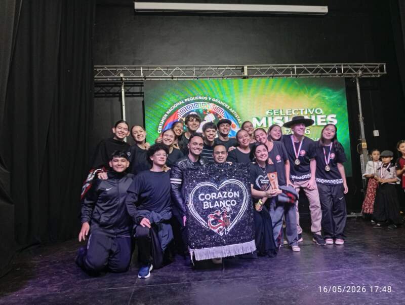El Ballet “Corazón Blanco” del Ises representará a Misiones en Córdoba tras consagrarse campeón en el selectivo provincial 7 El Ballet “Corazón Blanco” del Ises representará a Misiones en Córdoba tras consagrarse campeón en el selectivo provincial imagen-6