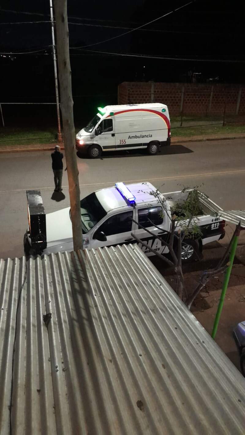 Una policía escuchó los gritos de auxilio y rescataron a un jubilado: su hijo le quitaba dinero para los medicamentos imagen-2