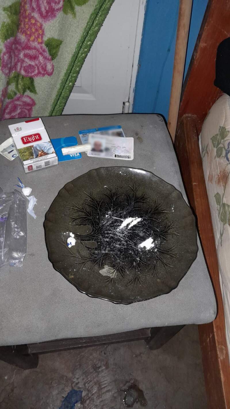 Una policía escuchó los gritos de auxilio y rescataron a un jubilado: su hijo le quitaba dinero para los medicamentos imagen-6