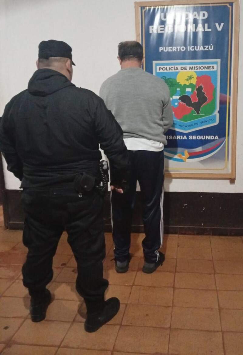 La Policía arrestó a un hombre luego que su pareja lo descubriera observando material de abuso sexual infantil imagen-2