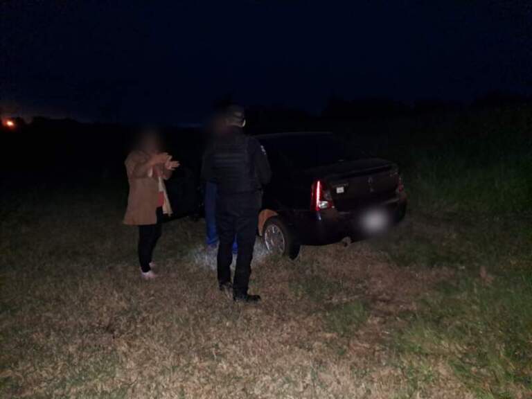 Despiste sobre la Ruta Provincial 4 en Alem: una mujer resultó lesionada Despiste sobre la Ruta Provincial 4 en Alem: una mujer resultó lesionada imagen-21