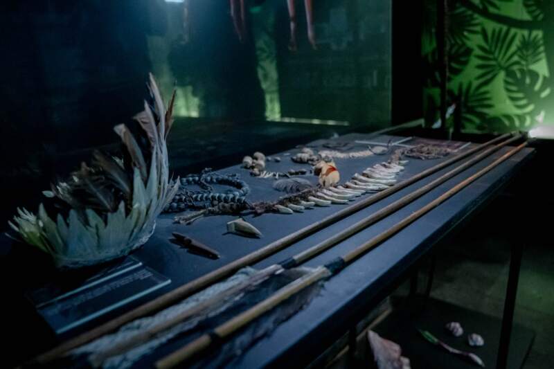 En la reapertura del Centro de Interpretación Jesuítico Guaraní de San Ignacio Miní, Passalacqua destacó que es una "experiencia inmersiva, tecnológica, que permite introducirse en ese histórico universo" 10 En la reapertura del Centro de Interpretación Jesuítico Guaraní de San Ignacio Miní, Passalacqua destacó que es una "experiencia inmersiva, tecnológica, que permite introducirse en ese histórico universo" imagen-9