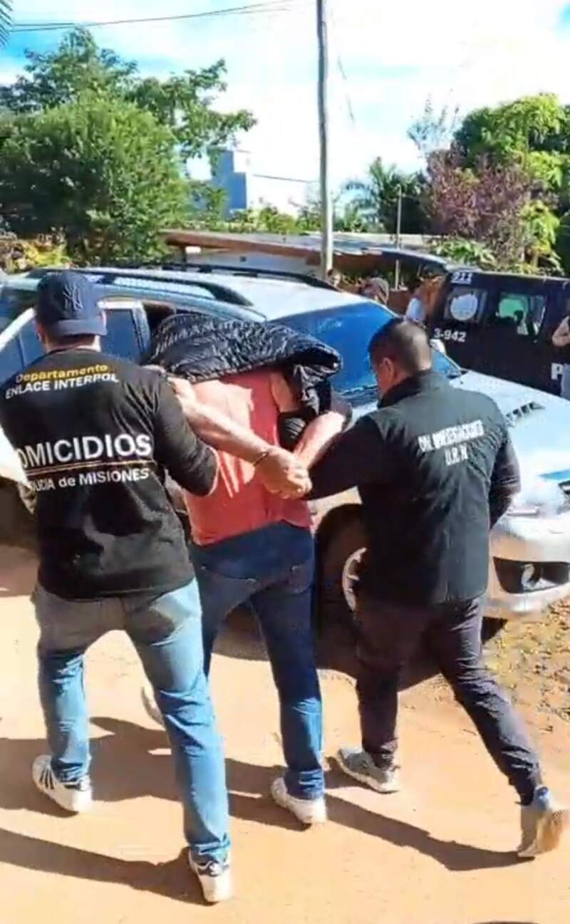 Avanza la investigación por el homicidio en Puerto Rico: La policía arrestó a un sospechoso e incautó elementos para pericias 11 Avanza la investigación por el homicidio en Puerto Rico: La policía arrestó a un sospechoso e incautó elementos para pericias imagen-10