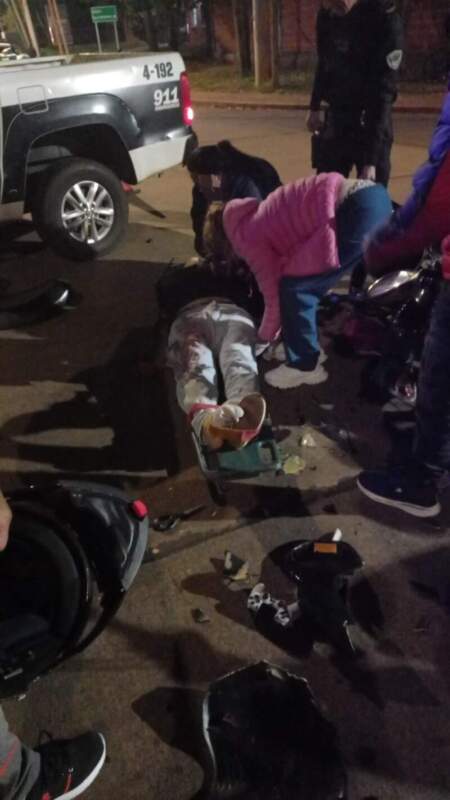 Un hombre lesionado tras ser embestido por un auto en Posadas imagen-5