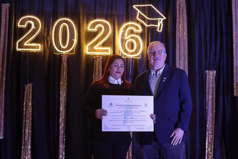Passalacqua participó de la colación del Itec Iguazú y destacó la formación técnica para el desarrollo turístico 21 Passalacqua participó de la colación del Itec Iguazú y destacó la formación técnica para el desarrollo turístico imagen-20