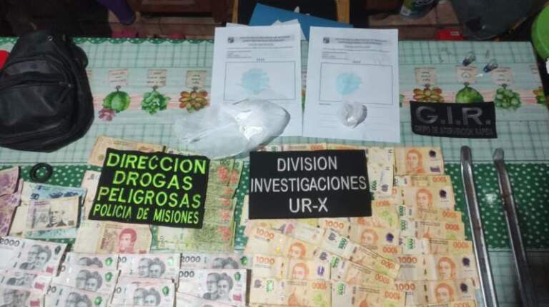 Golpe al delito en Posadas: investigaban un robo millonario y descubrieron un narcobúnker Golpe al delito en Posadas: investigaban un robo millonario y descubrieron un narcobúnker imagen-37