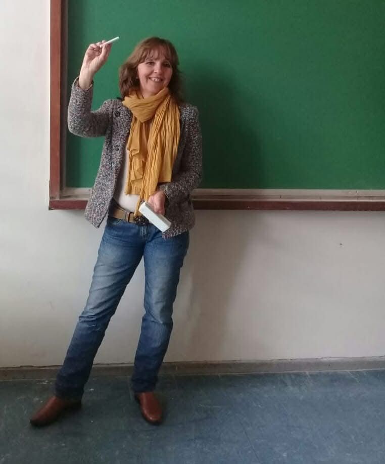 Dolor en la cultura misionera: despiden a Evelin Inés Rucker, escritora, docente y maestra de generaciones 3 Dolor en la cultura misionera: despiden a Evelin Inés Rucker, escritora, docente y maestra de generaciones imagen-2