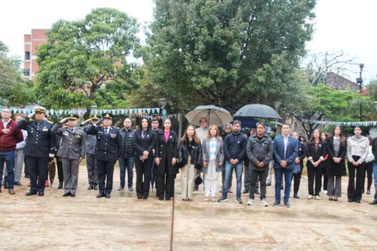 25 de Mayo: Posadas se construye con soberanía y trabajo en comunidad 25 de Mayo: Posadas se construye con soberanía y trabajo en comunidad imagen-28