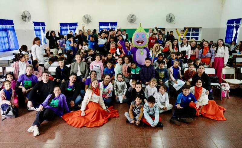 El Gobierno de Misiones llegó a Leandro N. Alem con los programas Conozco Misiones con mi Escuela y Móvilfest imagen-5