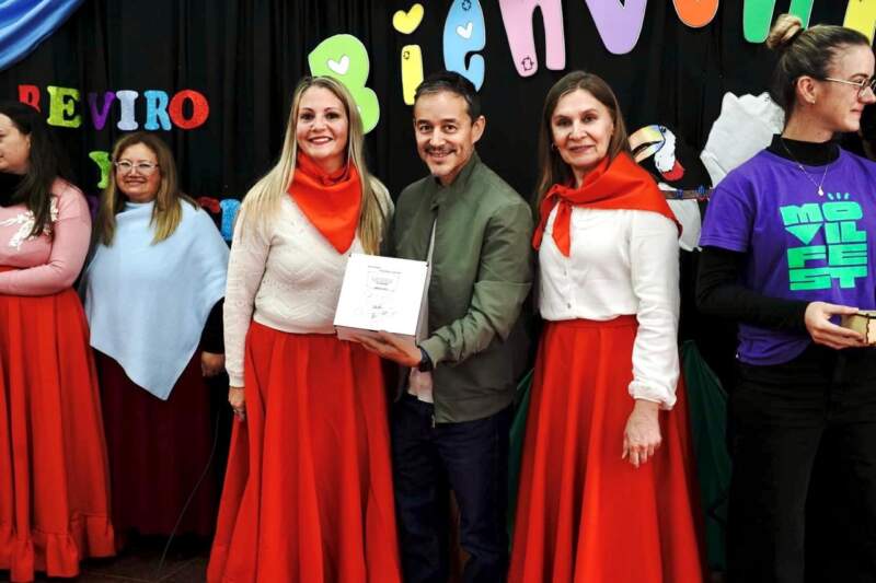 El Gobierno de Misiones llegó a Leandro N. Alem con los programas Conozco Misiones con mi Escuela y Móvilfest imagen-9