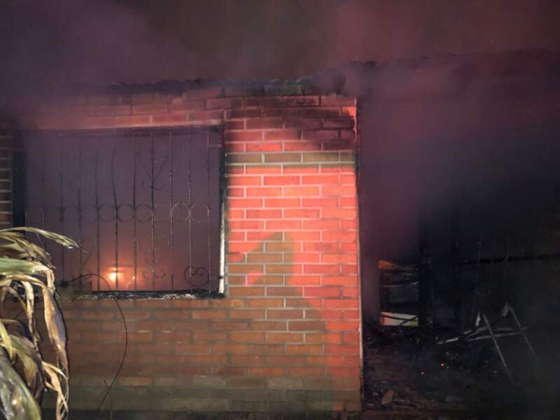 Presunto incendio intencional destruyó una vivienda y dañó otra en Posadas imagen-3