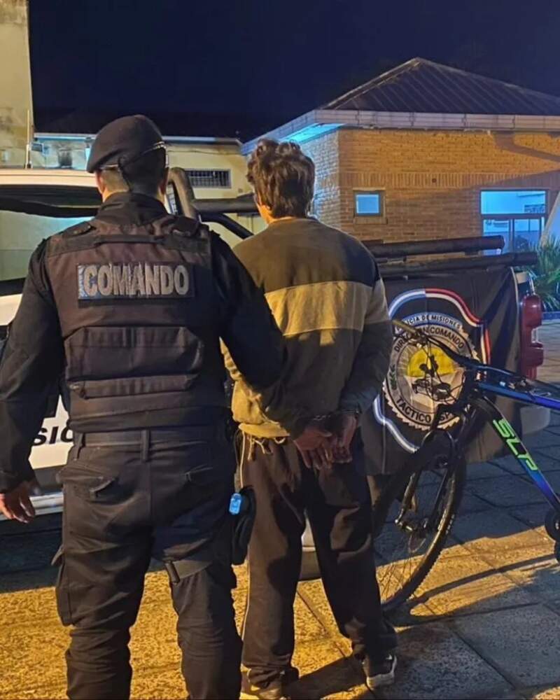 Operativo cerrojo con apoyo de cámaras y drones tuvo como resultado 18 detenidos en barrios posadeños 9 Operativo cerrojo con apoyo de cámaras y drones tuvo como resultado 18 detenidos en barrios posadeños imagen-8