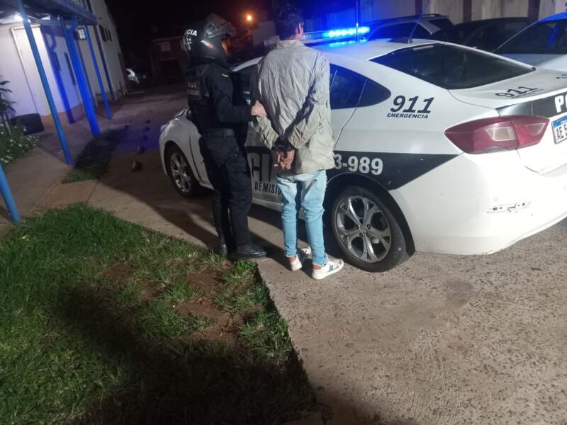 Operativo cerrojo con apoyo de cámaras y drones tuvo como resultado 18 detenidos en barrios posadeños 11 Operativo cerrojo con apoyo de cámaras y drones tuvo como resultado 18 detenidos en barrios posadeños imagen-10
