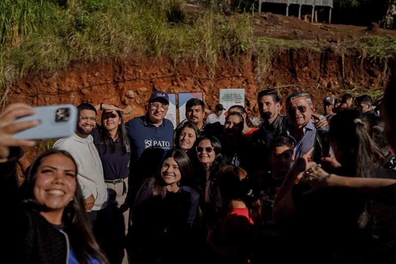 El Gobernador inauguró un nuevo puente urbano en Bernardo de Irigoyen y destacó "la unidad para resolver necesidades" imagen-10
