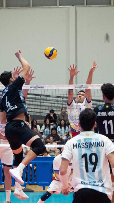 Voley: Misiones volvió a derrota a Venezuela imagen-23