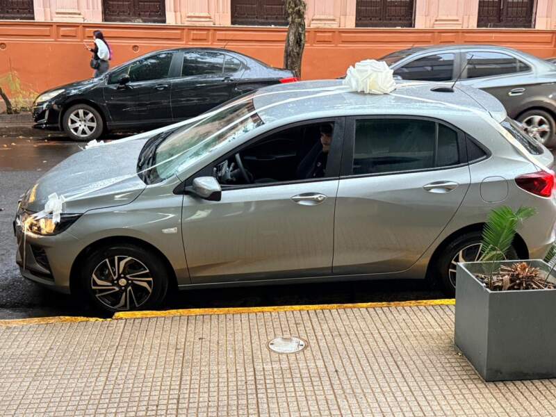 La Agencia Tributaria de Misiones entregó el auto al ganador del sorteo de Consumidores Finales 7 La Agencia Tributaria de Misiones entregó el auto al ganador del sorteo de Consumidores Finales imagen-6