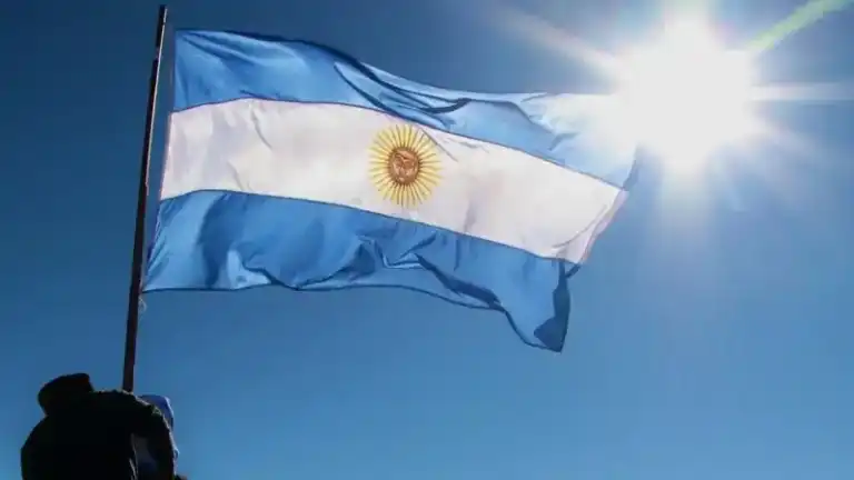 Argentina, sentada sobre una fortuna oculta: solo se exploró el 20% del territorio y ya hay más de 26 mil depósitos mineros identificados Argentina, sentada sobre una fortuna oculta: solo se exploró el 20% del territorio y ya hay más de 26 mil depósitos mineros identificados imagen-44