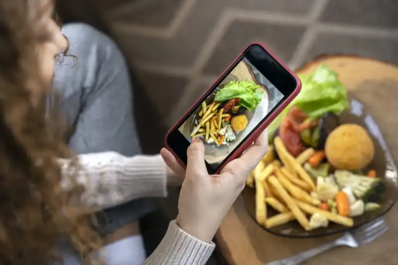 Nutrición en jaque digital: profesionales debaten el impacto de las redes sociales imagen-8
