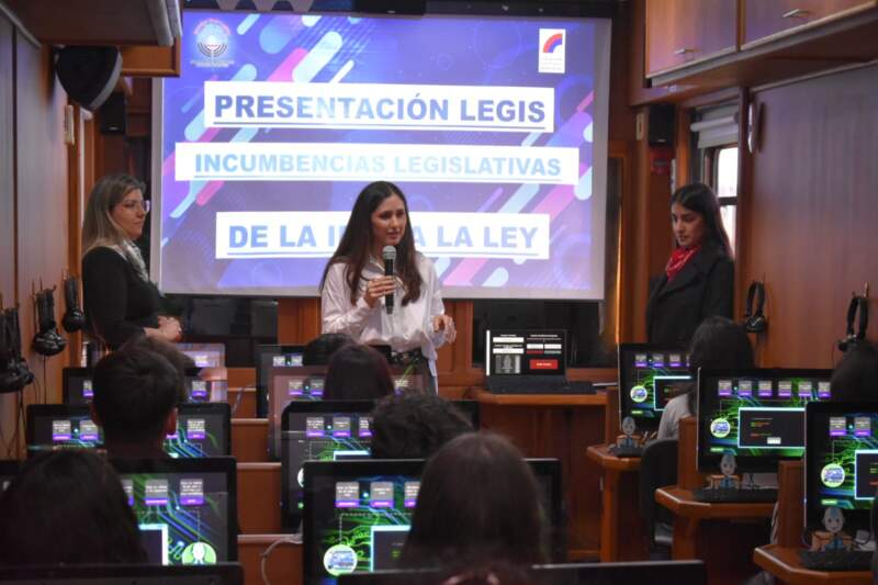 “Del aula al futuro”: más de 300 estudiantes vivieron una experiencia inmersiva en el Parque Industrial imagen-4