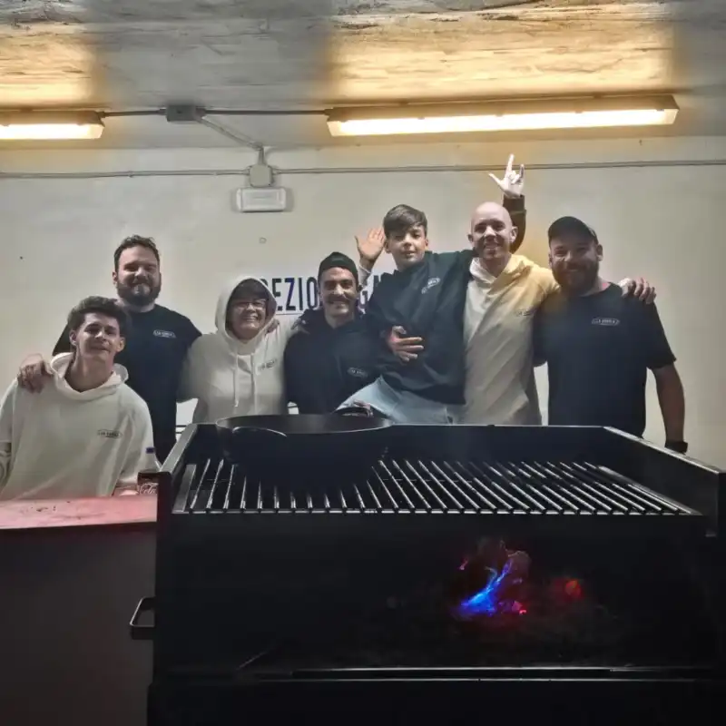 Jóvenes misioneros inauguran restaurante argentino en Italia y llevan los sabores del NEA a Europa imagen-13