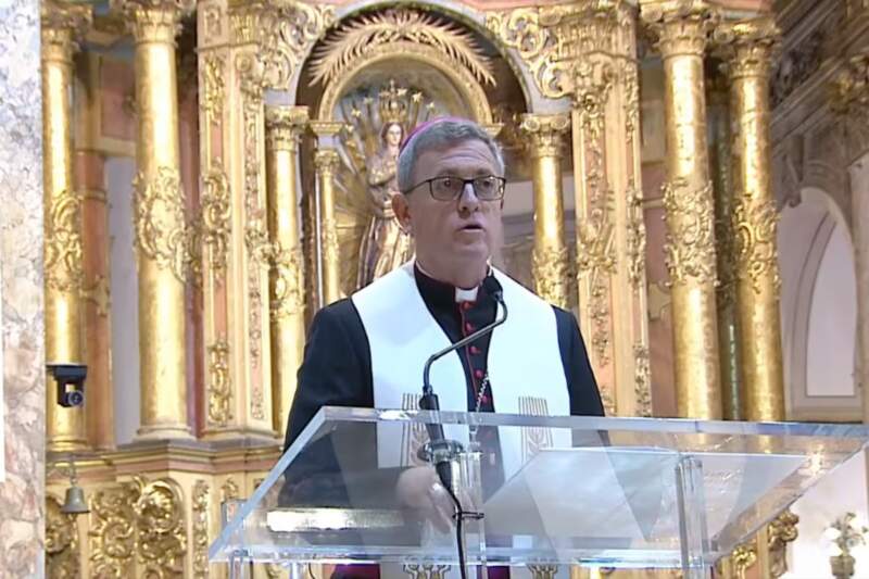 Frente a Milei, el arzobispo García Cuerva lanzó una dura advertencia: “Basta de la división y la polarización” imagen-12