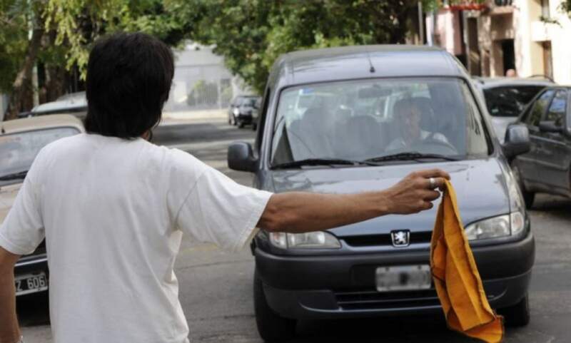 Proponen debatir una regulación sobre los trapitos en Posadas y avanzar en alternativas de trabajo formal imagen-9