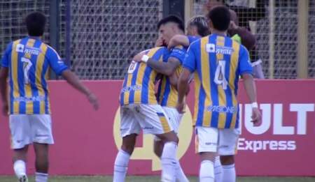 Fútbol: Mitre derrotó al puntero y es escolta en su zona imagen-6