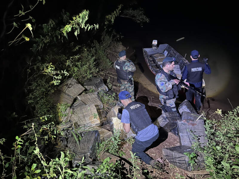 Golpe histórico al narcotráfico en Misiones: Prefectura incautó más de una tonelada de droga en el río Paraná imagen-4