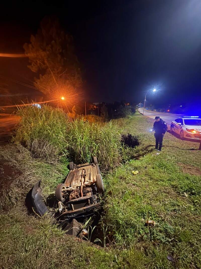 Con 1,38 g/l de alcohol en sangre, despistó y fue demorado en Oberá imagen-6
