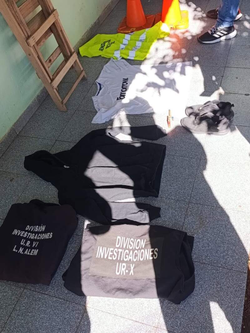 Investigan a una banda de falsos gendarmes: secuestraron armas y municiones en Posadas y Santo Pipó 3 Investigan a una banda de falsos gendarmes: secuestraron armas y municiones en Posadas y Santo Pipó imagen-2