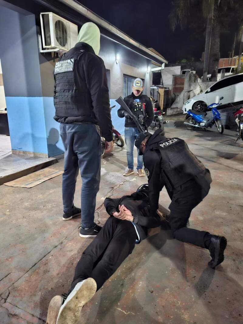 Repelieron un ataque armado, rescataron a la víctima y detuvieron a uno de los captores en Bernardo de Irigoyen imagen-4