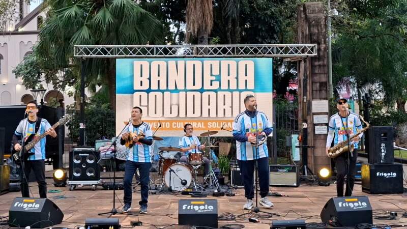 Entre música, locro y solidaridad, "Bandera Solidaria" reunió donaciones para asistir a familias vulnerables en Posadas imagen-6