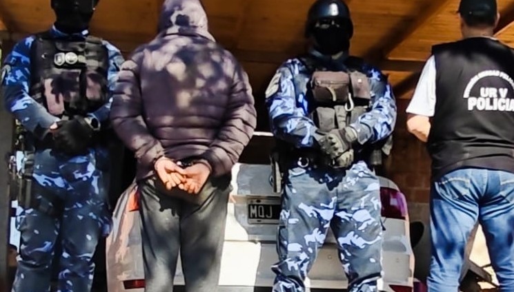 Capturaron a un narcocriminal en Puerto Iguazú con más de cinco kilos de cocaína, hachís, tusi y marihuana valuados en 100 mil dólares imagen-9