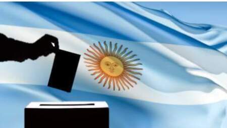 Posadas será sede de un debate abierto sobre el proyecto de "Ficha Limpia" con referentes nacionales imagen-40