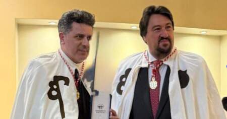 Maurice Closs fue investido Caballero de la Orden del Camino de Santiago: “Honor y compromiso. Hospitalidad y fe” Maurice Closs fue investido Caballero de la Orden del Camino de Santiago: “Honor y compromiso. Hospitalidad y fe” imagen-5