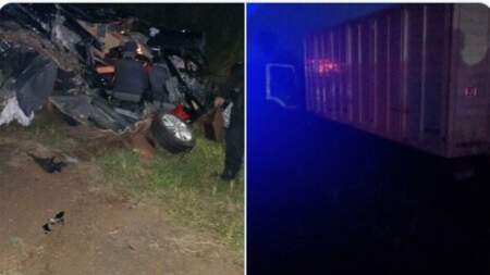 Siniestro fatal: Dos fallecidos tras un choque frontal entre un auto y un camión sobre la Ruta 12 en Loreto Siniestro fatal: Dos fallecidos tras un choque frontal entre un auto y un camión sobre la Ruta 12 en Loreto imagen-4