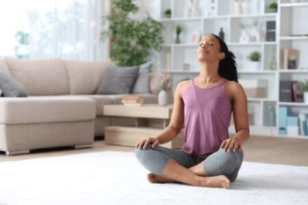 "El cuerpo rígido se rompe": Johana Gagliardi analizó los beneficios del yoga y propuso llevar técnicas de respiración a las escuelas misioneras imagen-11