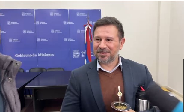 Trabajo en conjunto y planificación urbana: El ministro de Educación analizó el impacto de la natalidad en las escuelas misioneras y anticipó obras para el receso invernal imagen-2