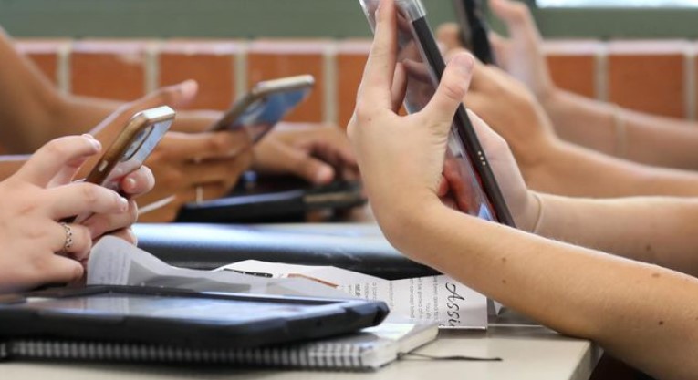 ACEP Misiones impulsa charlas sobre ciudadanía digital en Posadas, Campo Viera y Puerto Rico imagen-14